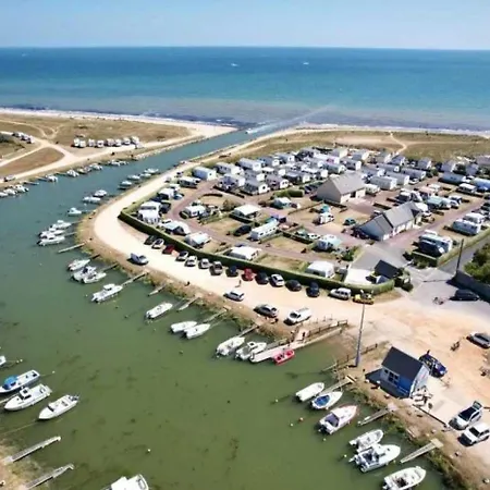 3 Etoiles - Ccaffib * Quineville