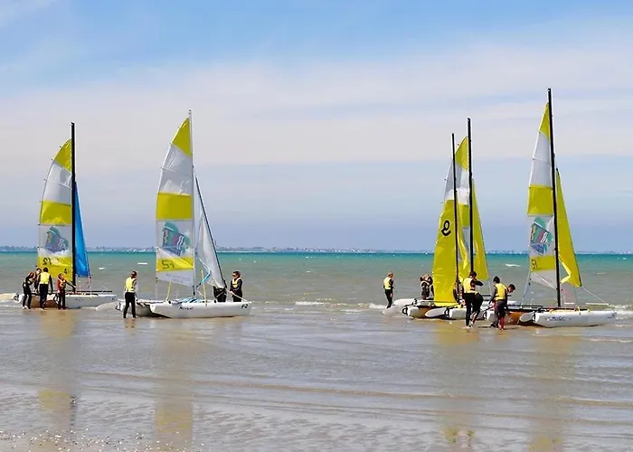 Zecamping 3 Etoiles Restaurant Et Aire De Jeux Proche Ocean Quinéville